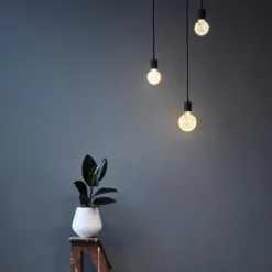 Nielsen Light Klokkeblomst E27 globepære, 2500K, 1W, Ø9,5 cm