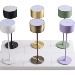 Nielsen Light ladestation til Bistro genopladelige bordlamper, til 6 lamper, hvid