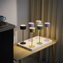 Nielsen Light ladestation til Bistro genopladelige bordlamper, til 6 lamper, hvid