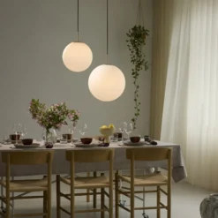 Nielsen Light Nora cafependel, opal/messing, Ø30 cm