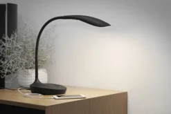 Nielsen Light Samba bordlampe med USB, sort