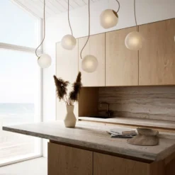 Nordic Tales Bright Barocco pendel, sort ledning