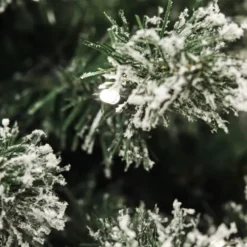 Nordic Winter Frost kunstigt juletræ med lys, 180 x 118 cm