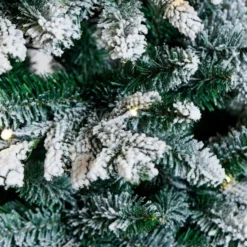 Nordic Winter kunstigt juletræ med lys, 180 x 86 cm