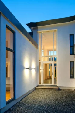 SG Edge udendørs væglampe, 2700K, hvid