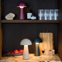 Sirius Sam genopladelig bordlampe, grå