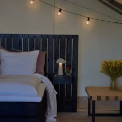 Sirius Sam genopladelig bordlampe, grå