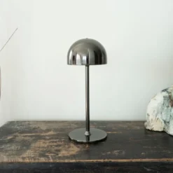 Sirius Tim genopladelig bordlampe, sort nikkel, 30 cm