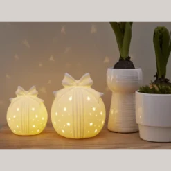 Star Trading Rozy julekugle med lys, 14 cm