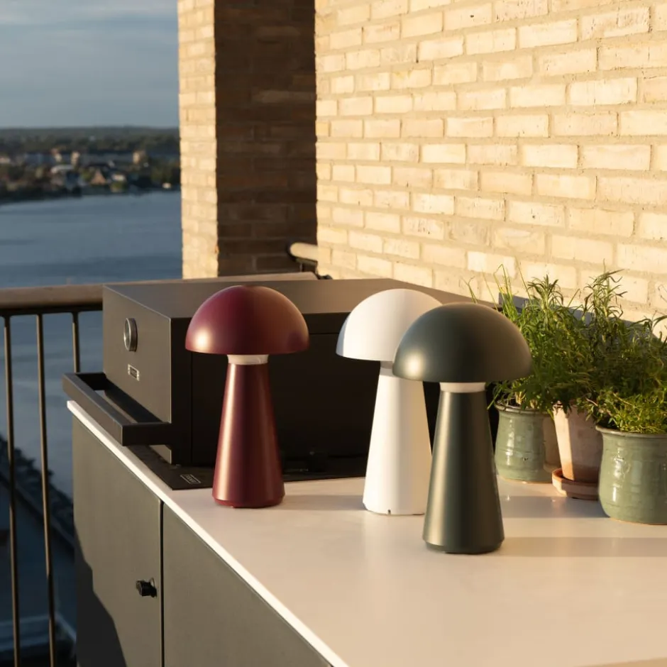 4 stk Sirius Sam genopladelig bordlampe, rød