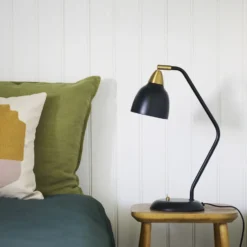 Superliving Urban bordlampe, sort