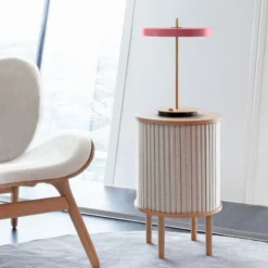 Umage Asteria bordlampe med USB, lyserød