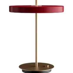 Umage Asteria bordlampe med USB, rød