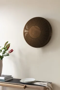Umage Clava Up Wood væglampe, mørkt træ, Ø49 cm